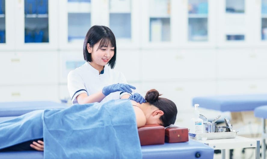 ヒューマンケア学部