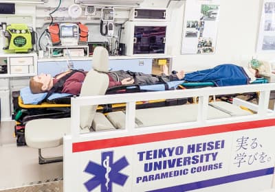 救急車内処置実習室