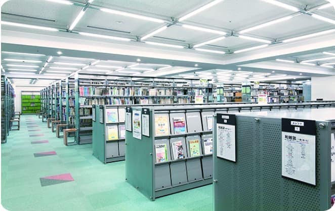 メディアライブラリーセンター（図書館）見学